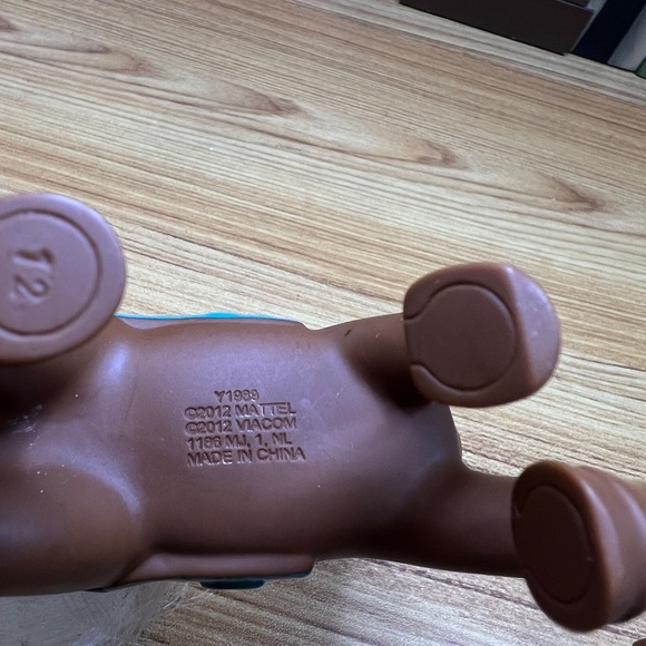 2 Dora The Explorer Horses with Saddles Brown 5 Inches Tall Mattel 2012 - Picture 10 of 10